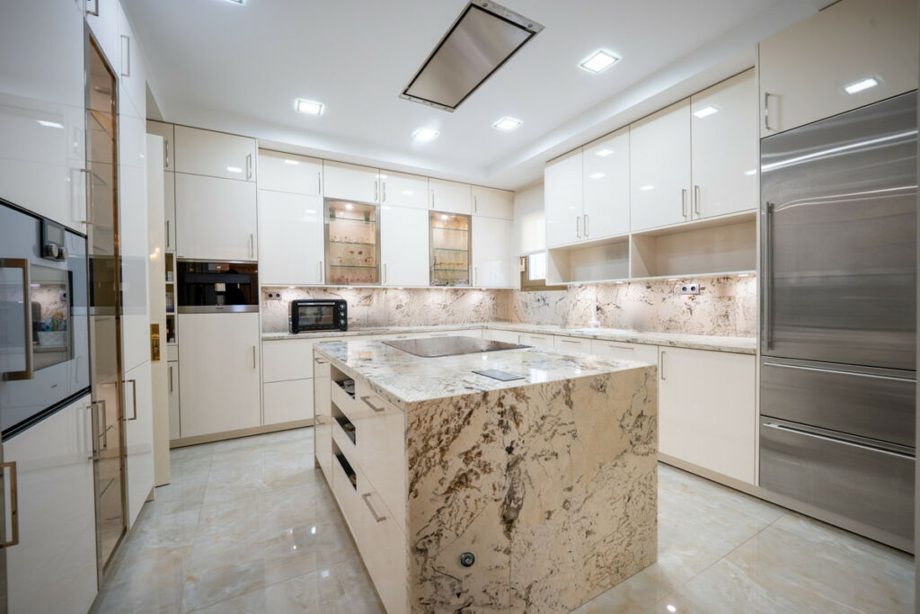 Detached Villa Marbella Málaga - image 30