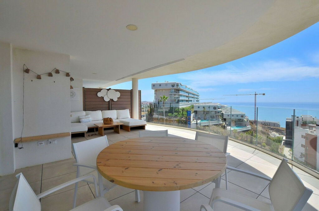 Middle Floor Apartment Fuengirola Málaga - image 30