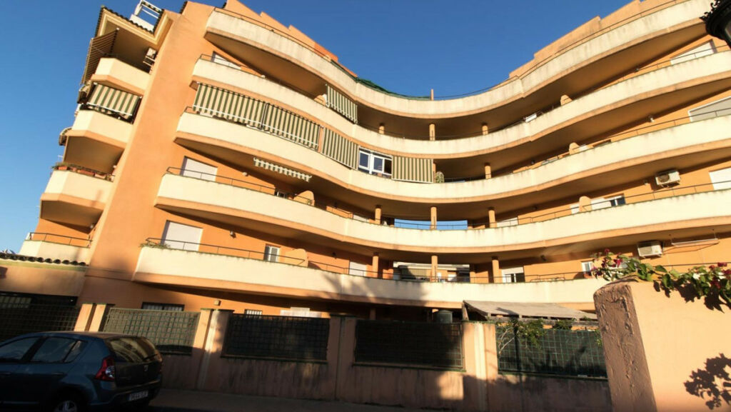 Middle Floor Apartment San Luis de Sabinillas Málaga - image 30