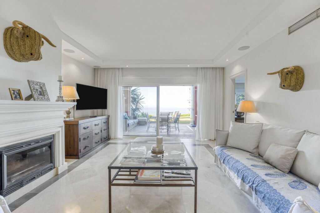 Ground Floor Apartment La Mairena Málaga - image 30