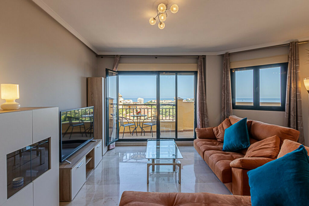 Middle Floor Apartment Benalmadena Málaga - image 30