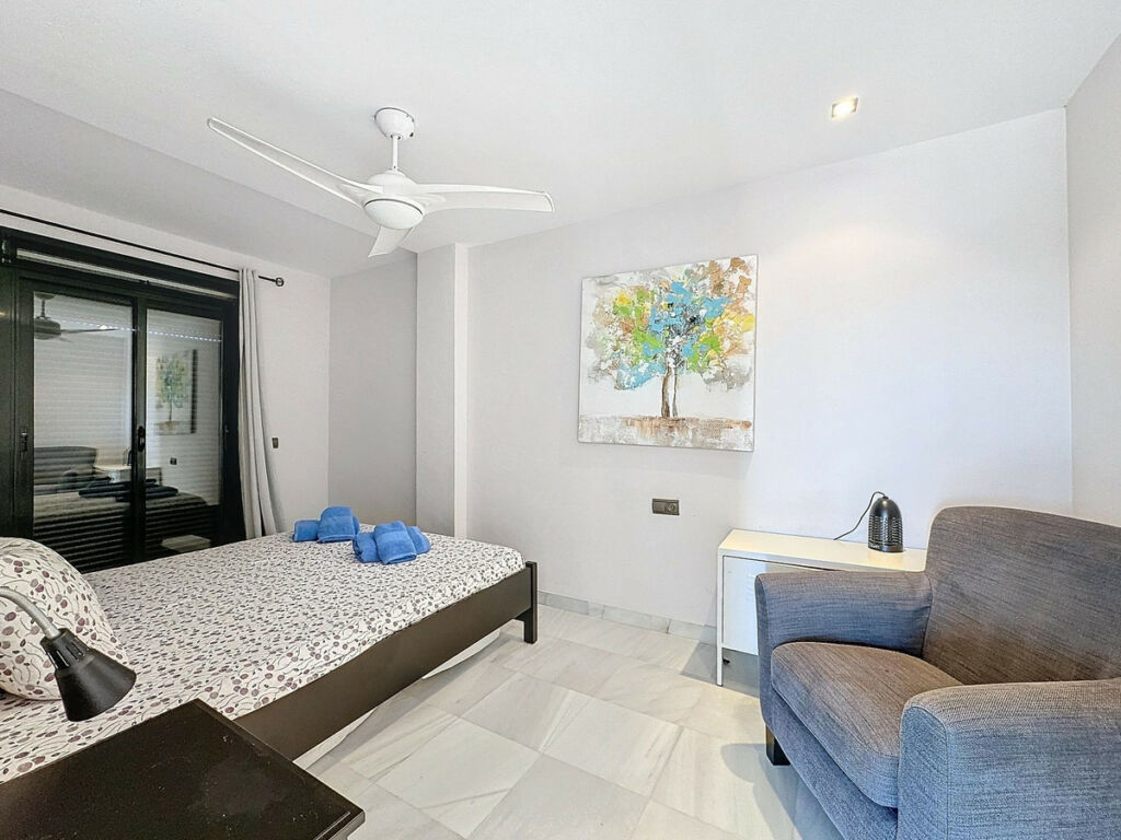 Penthouse Casares Málaga - image 31