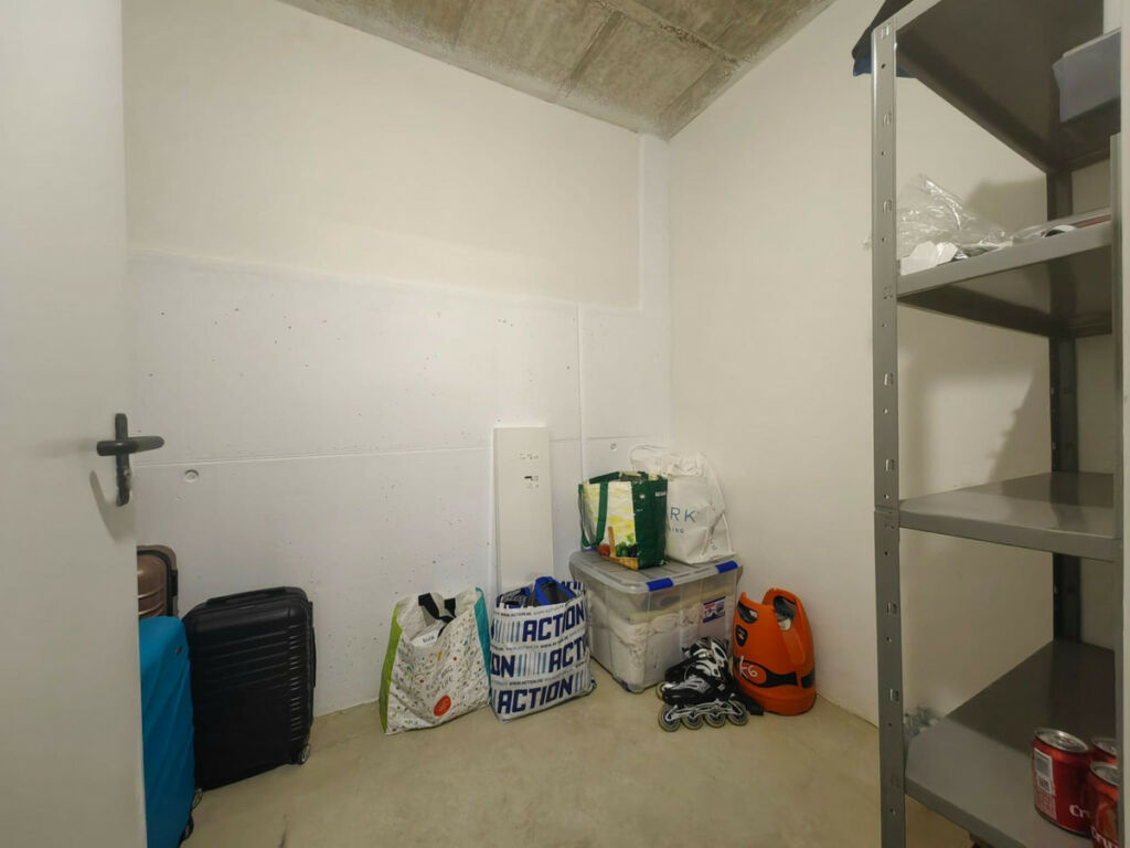 Middle Floor Apartment Estepona Málaga - image 31