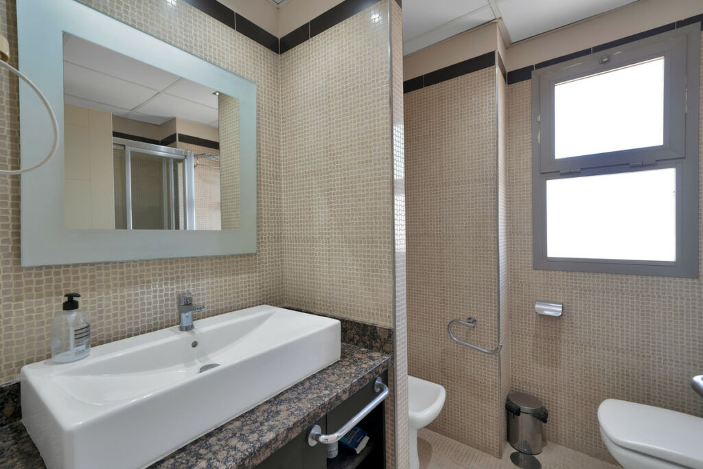 Middle Floor Apartment Benalmadena Málaga - image 31