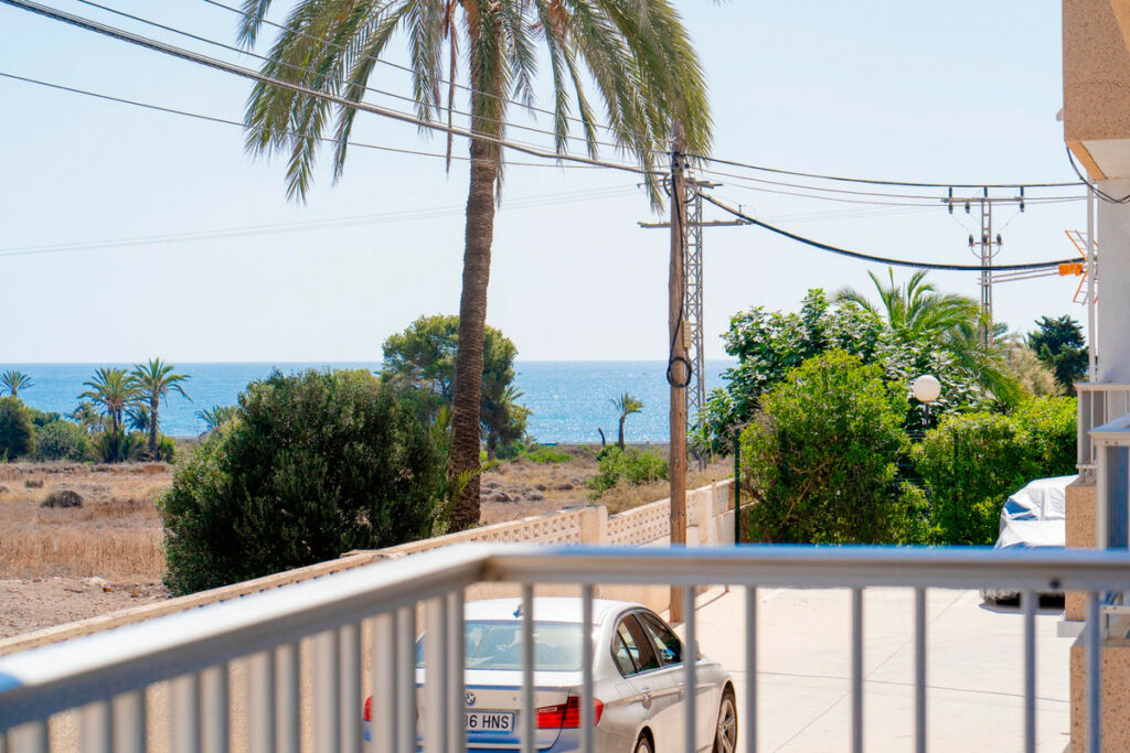 Middle Floor Apartment Punta Prima Alicante - image 31