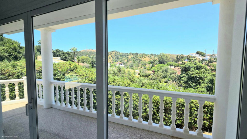 Detached Villa Calahonda Málaga - image 25