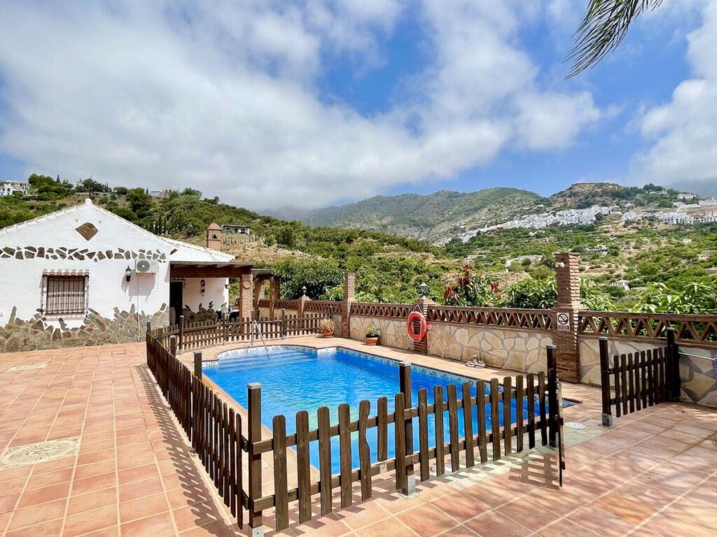 Detached Villa Frigiliana Málaga - image 31