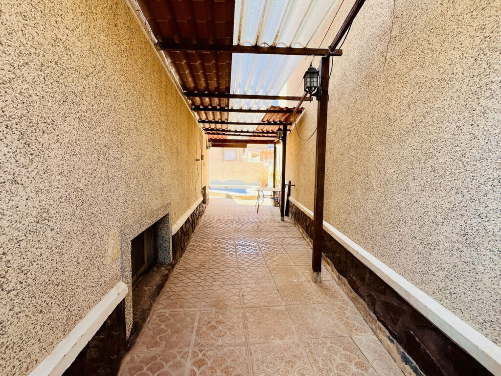 Detached Villa San Miguel de Salinas Alicante - image 31
