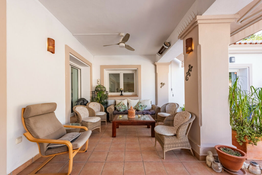 Detached Villa Sierrezuela Málaga - image 31