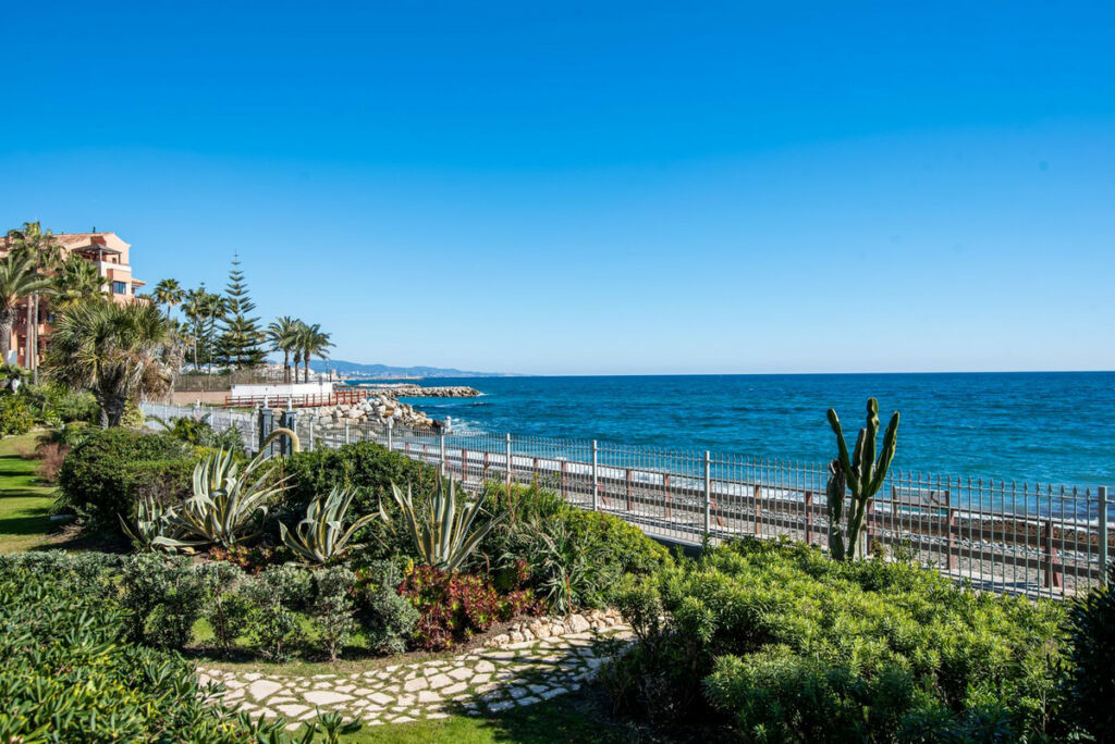 Ground Floor Apartment Puerto Banús Málaga - image 31