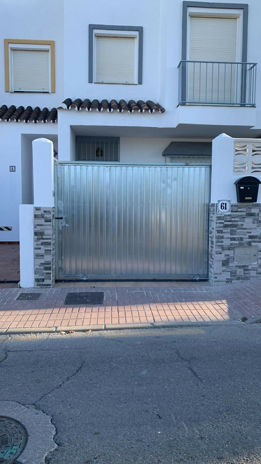Townhouse Manilva Málaga - image 31