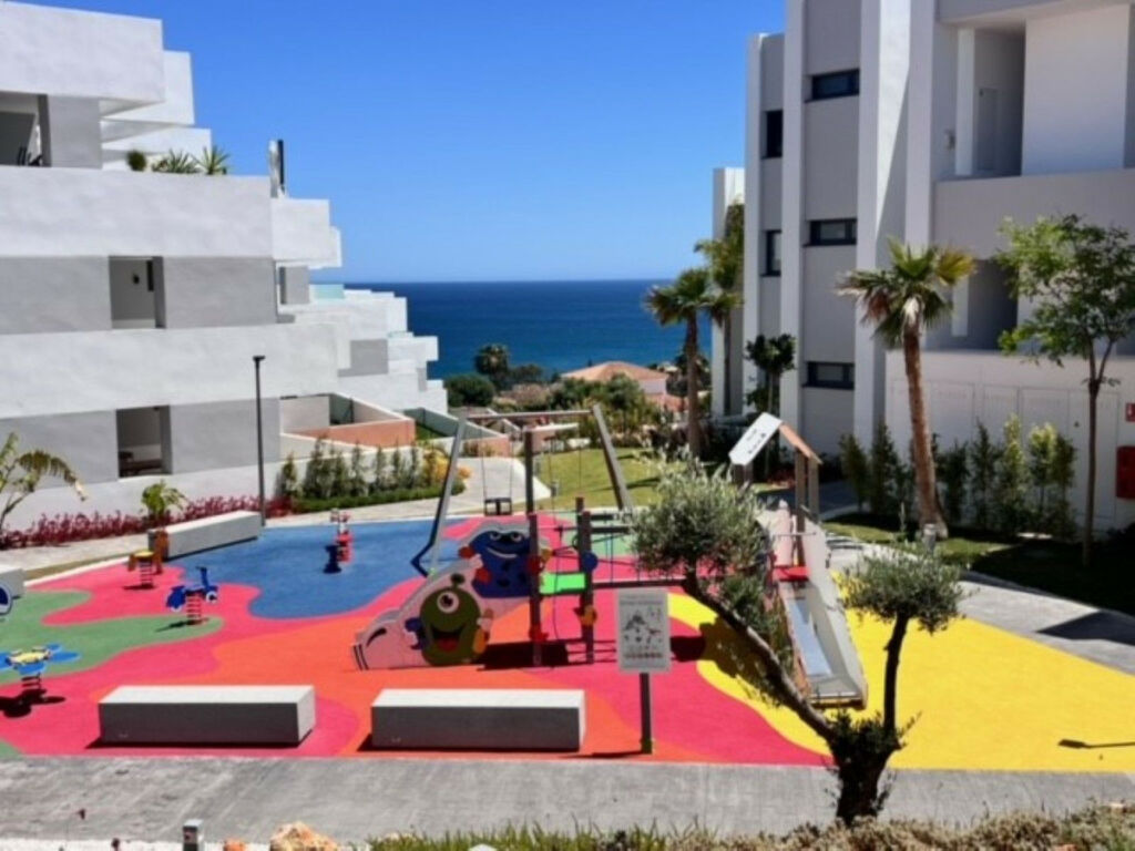 Middle Floor Apartment Manilva Málaga - image 31