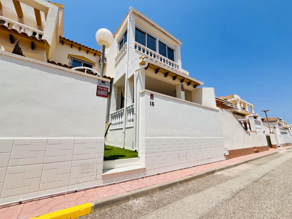 Townhouse Playa Flamenca Alicante - image 31
