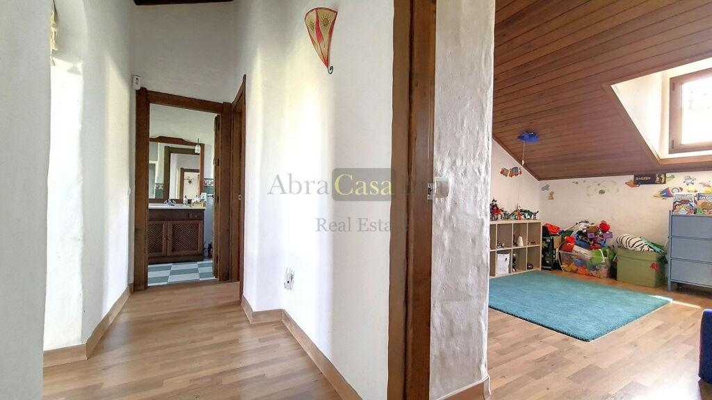Detached Villa Canillas de Albaida Málaga - image 32
