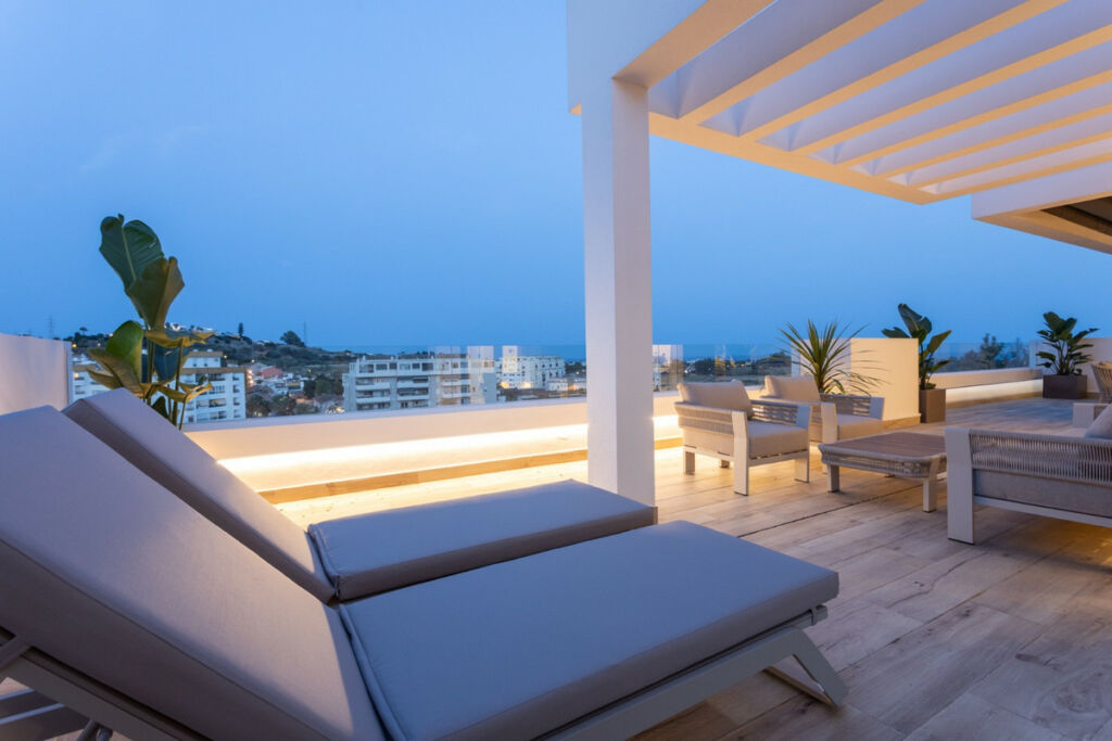 Middle Floor Apartment Nueva Andalucía Málaga - image 32