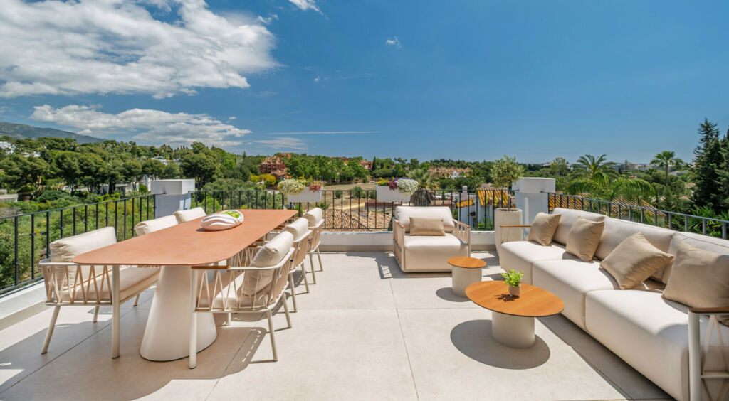 Penthouse Duplex Nueva Andalucía Málaga - image 32