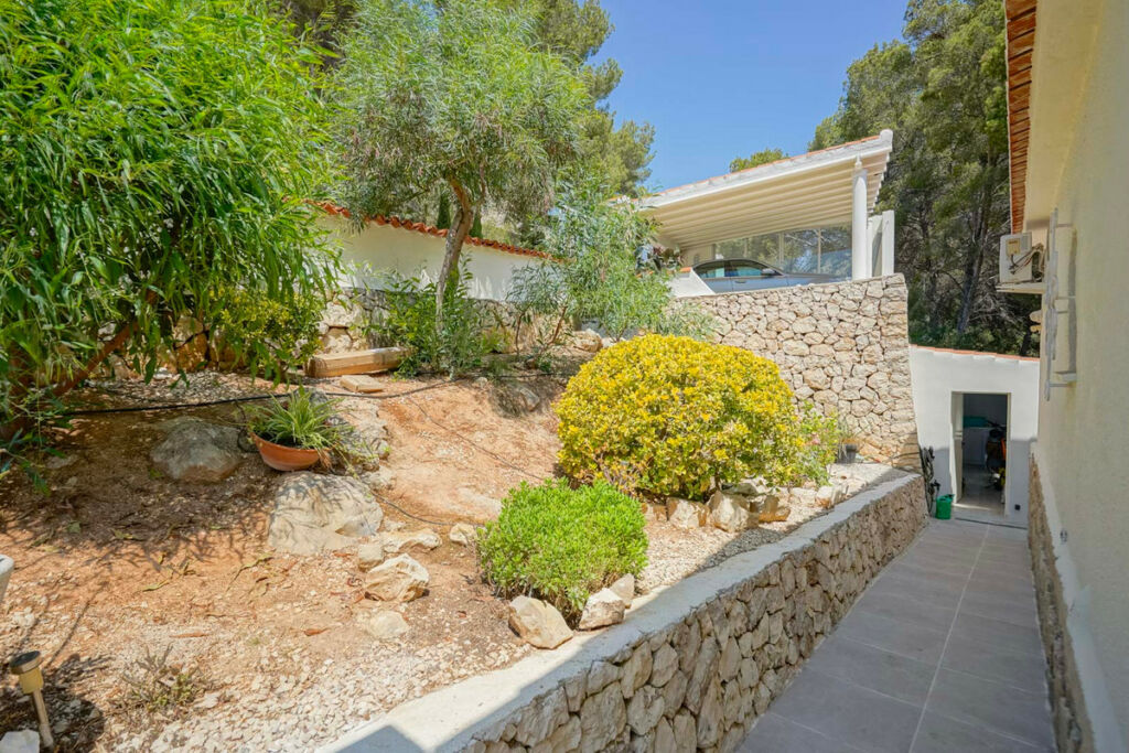 Detached Villa Benissa Alicante - image 32