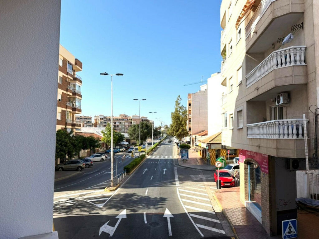 Middle Floor Apartment Parque de las Naciones Alicante - image 32