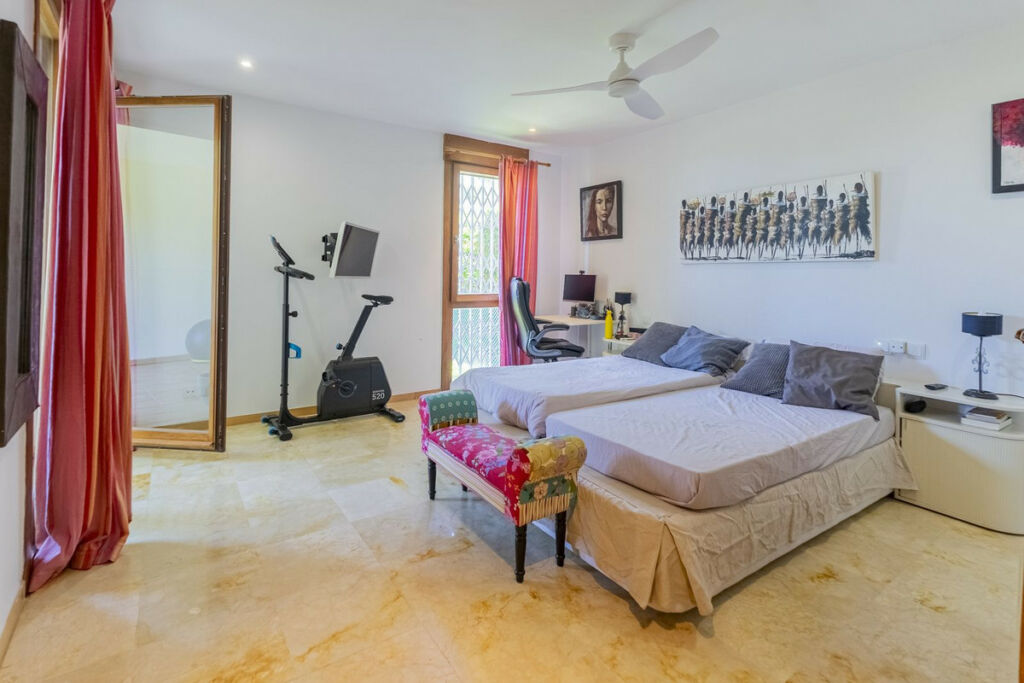 Duplex Altos de los Monteros Málaga - image 32