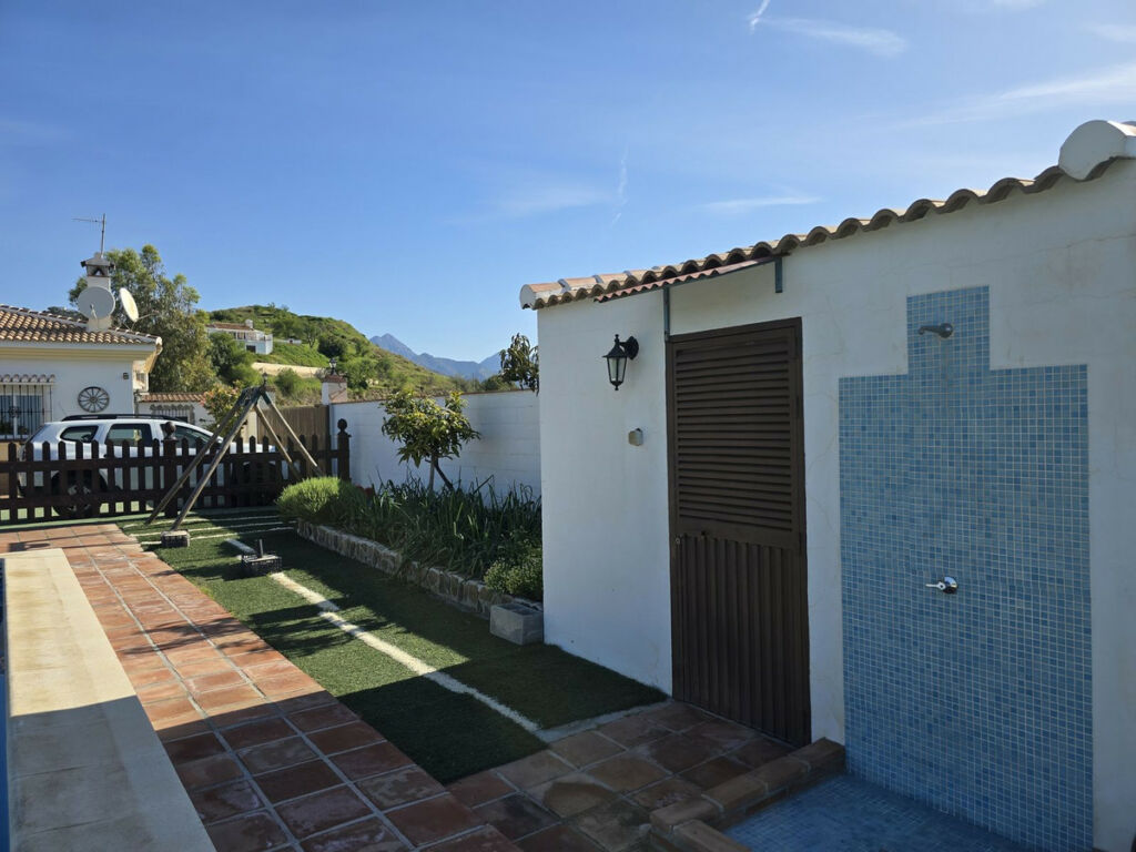 Detached Villa Cómpeta Málaga - image 32