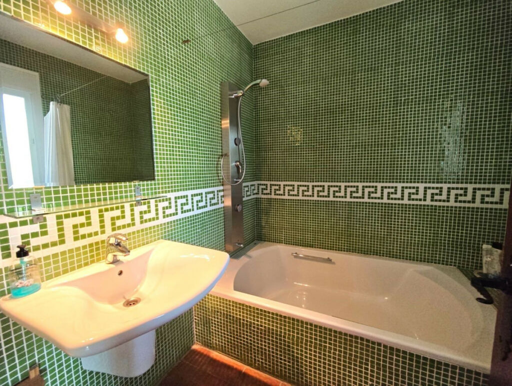 Detached Villa Estepona Málaga - image 30
