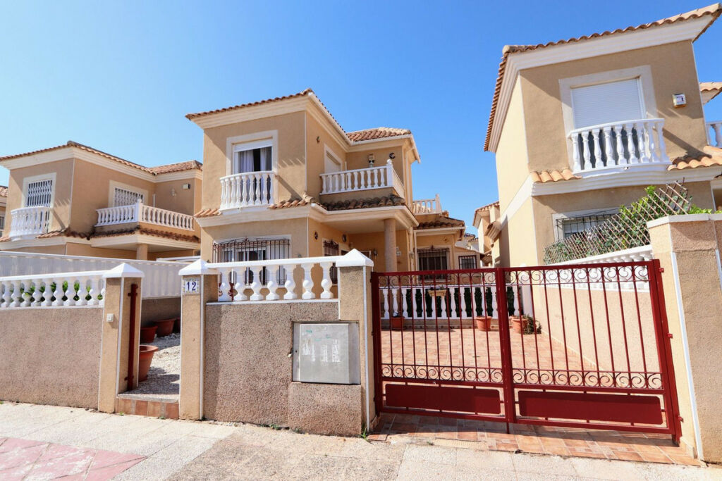Detached Villa Playa Flamenca Alicante - image 32