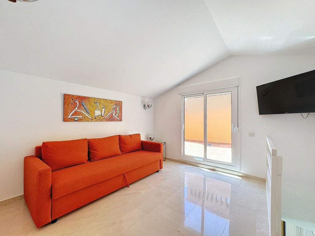 Penthouse Manilva Málaga - image 32