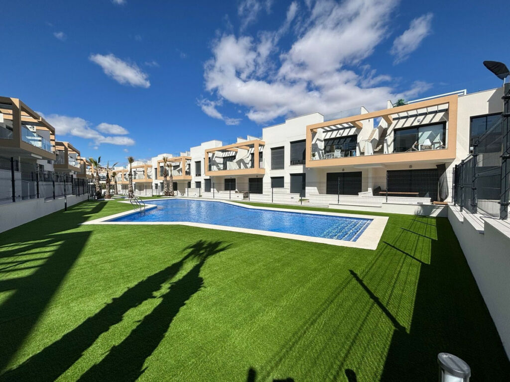 Penthouse Villamartin Alicante - image 32