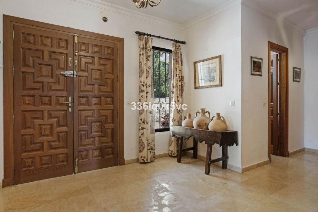 Detached Villa Las Chapas Málaga - image 32