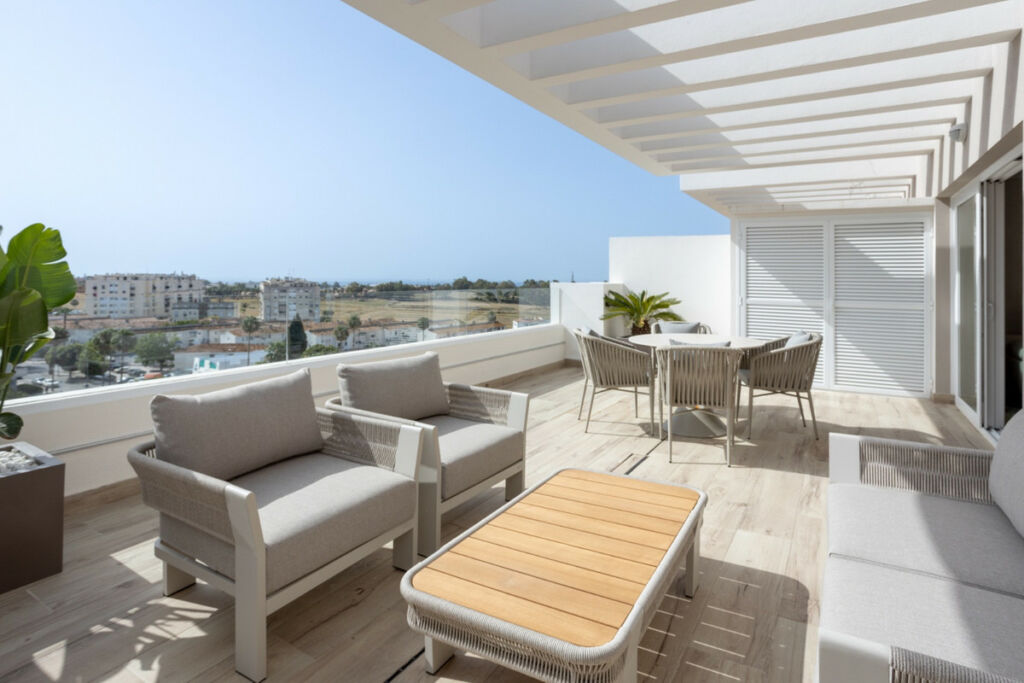 Middle Floor Apartment Nueva Andalucía Málaga - image 32