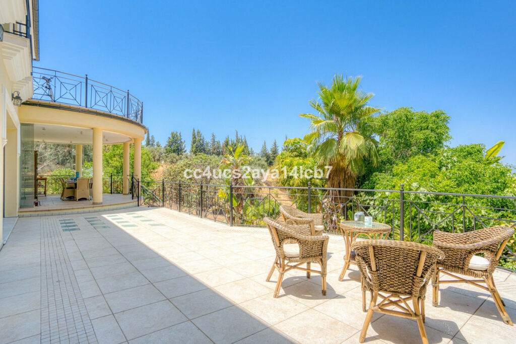 Detached Villa Alhaurín el Grande Málaga - image 32
