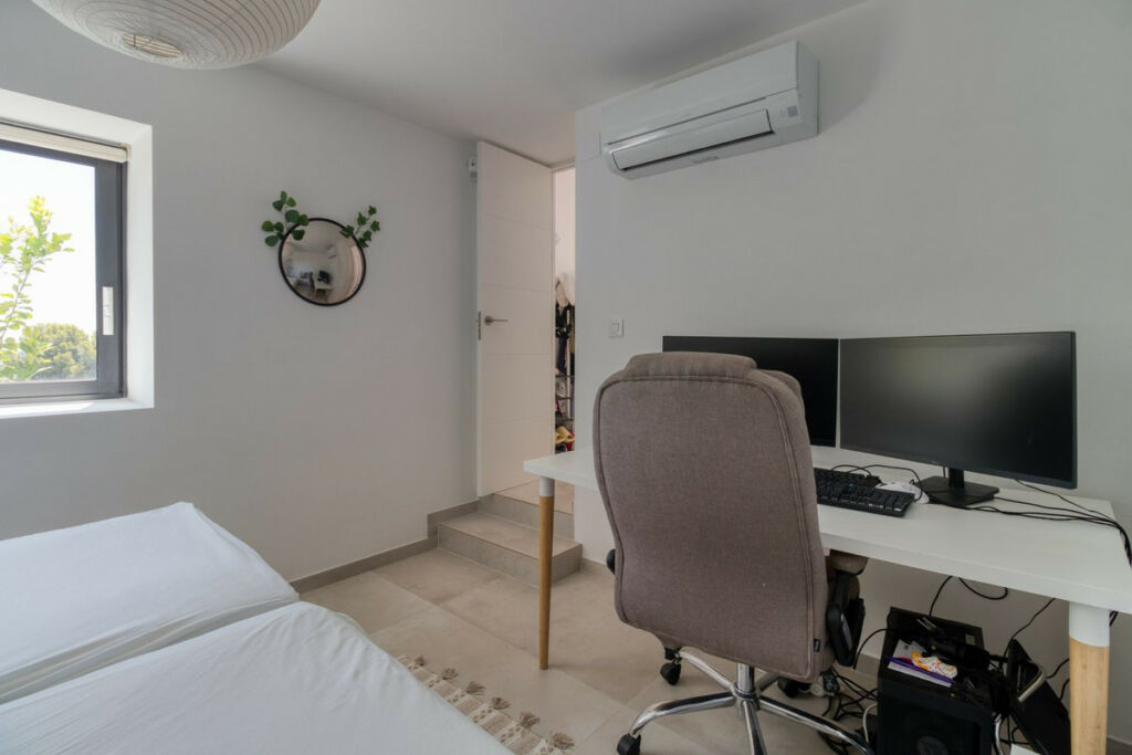 Detached Villa Torremuelle Málaga - image 32