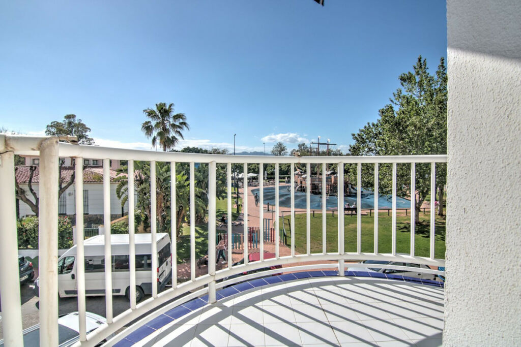 Middle Floor Apartment Fuengirola Málaga - image 32