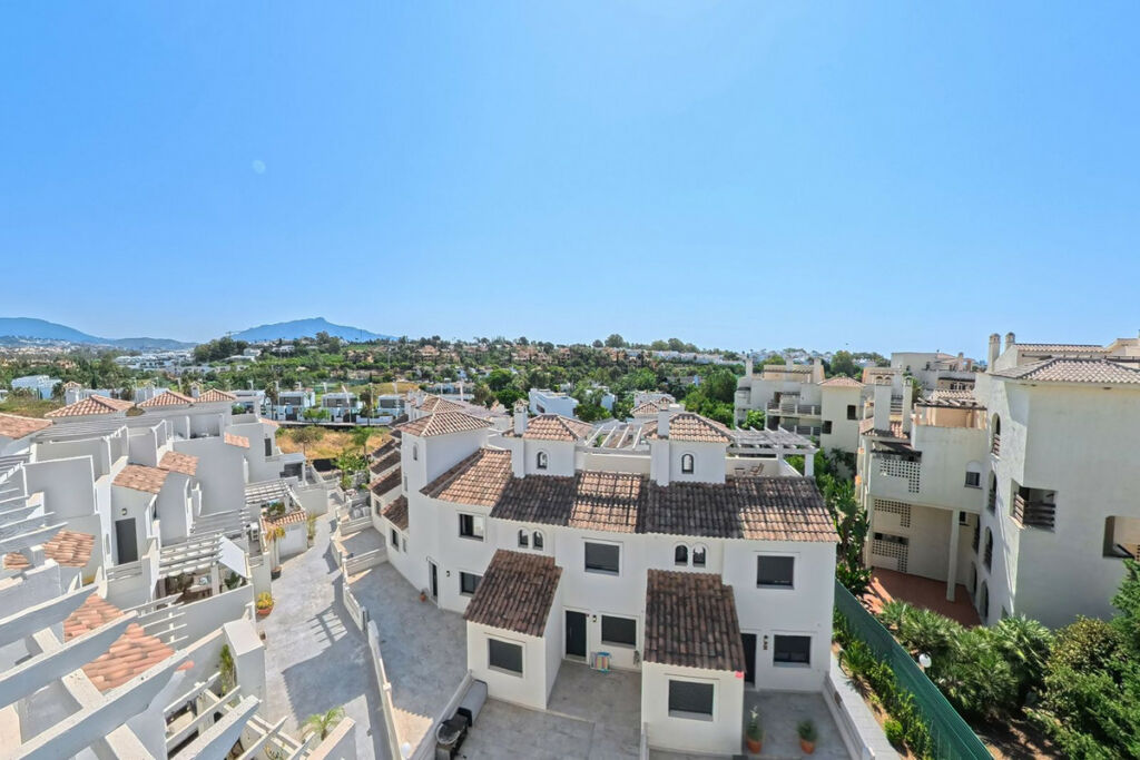 Townhouse Estepona Málaga - image 32