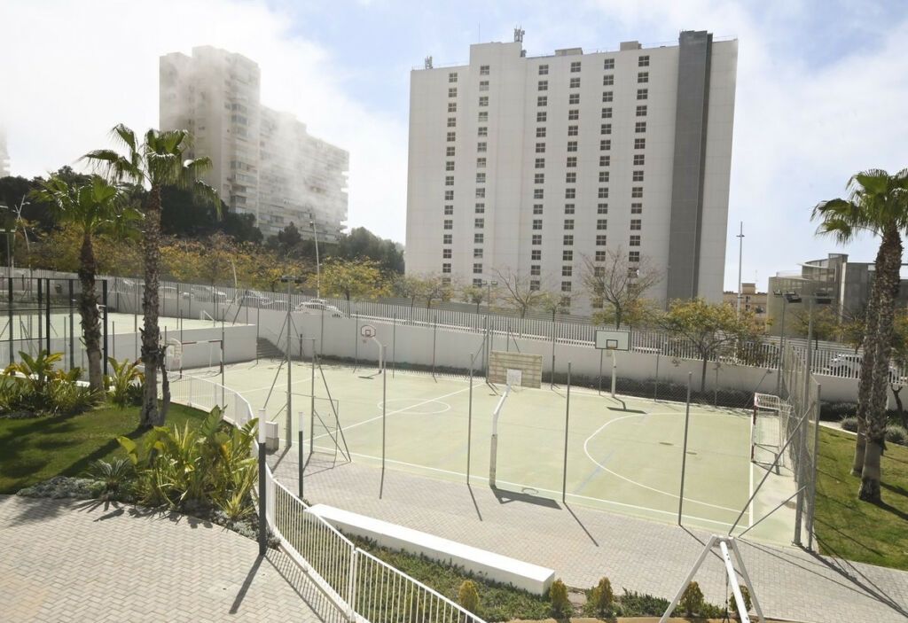 Middle Floor Apartment Benidorm Alicante - image 32