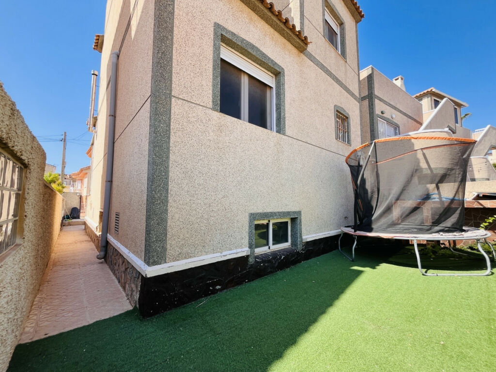 Detached Villa San Miguel de Salinas Alicante - image 32