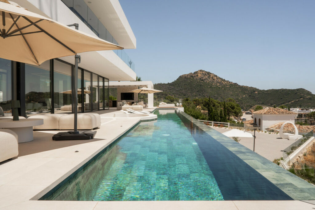 Detached Villa Benahavís Málaga - image 33