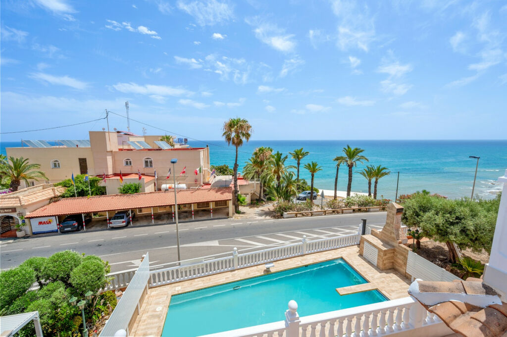 Detached Villa Torrevieja Alicante - image 33
