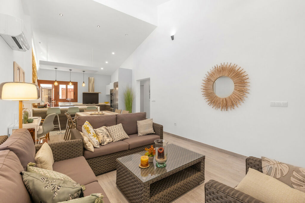 Detached Villa Punta Prima Alicante - image 33