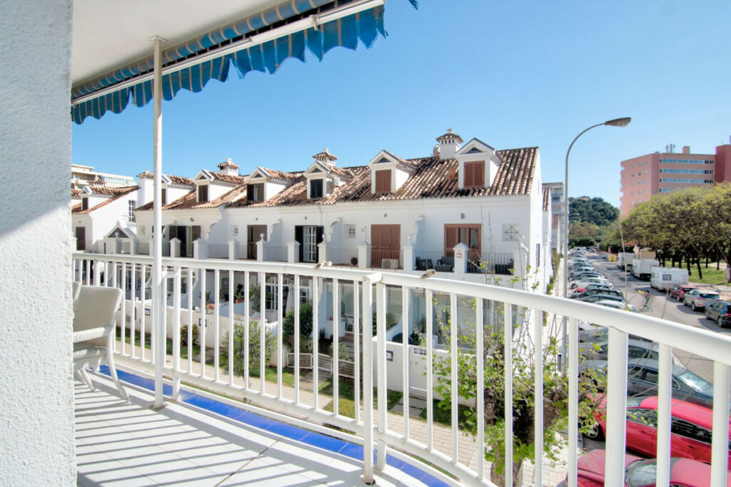 Middle Floor Apartment Fuengirola Málaga - image 33
