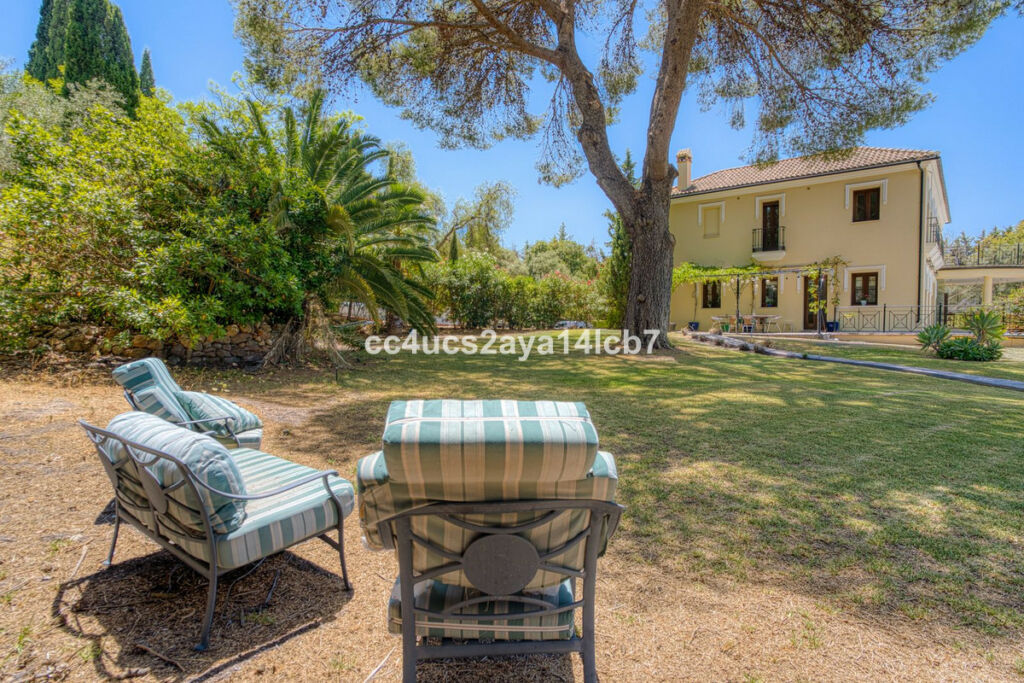 Detached Villa Alhaurín el Grande Málaga - image 33
