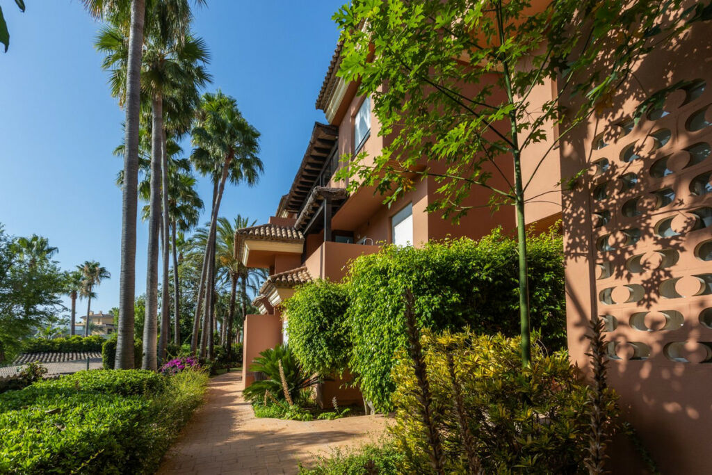 Ground Floor Apartment Puerto Banús Málaga - image 32