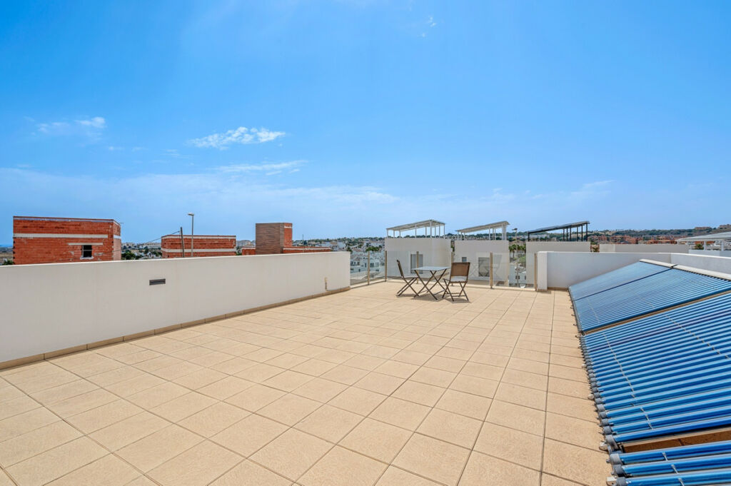 Detached Villa Villamartin Alicante - image 33