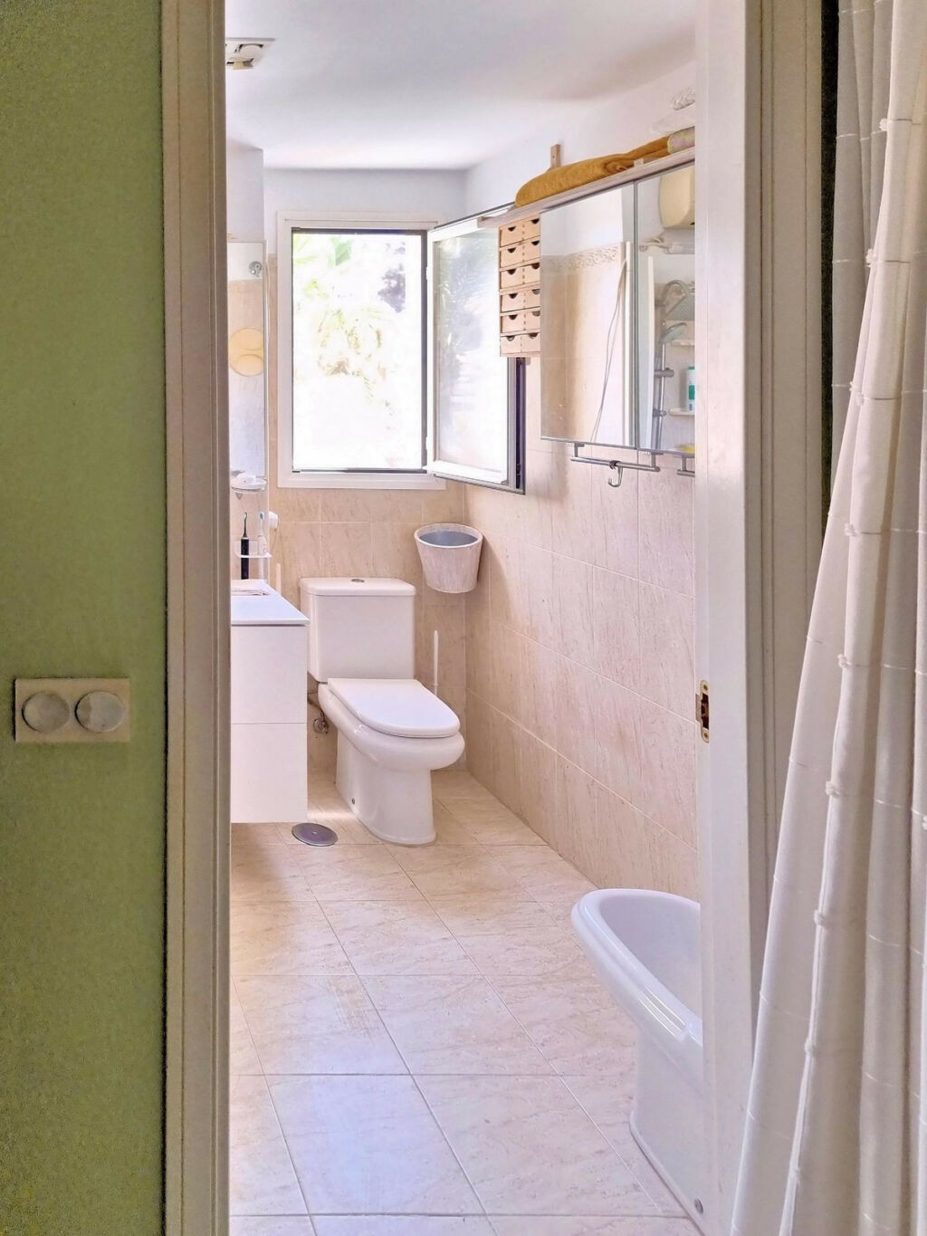 Middle Floor Apartment Calahonda Málaga - image 33