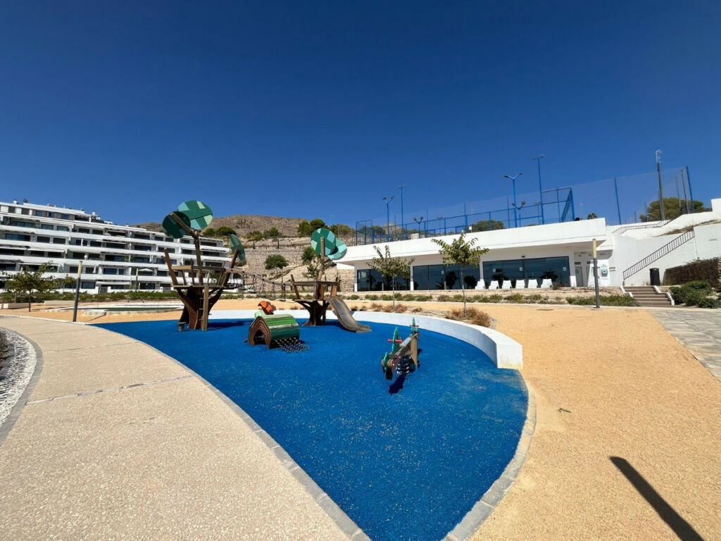 Middle Floor Apartment Finestrat Alicante - image 33