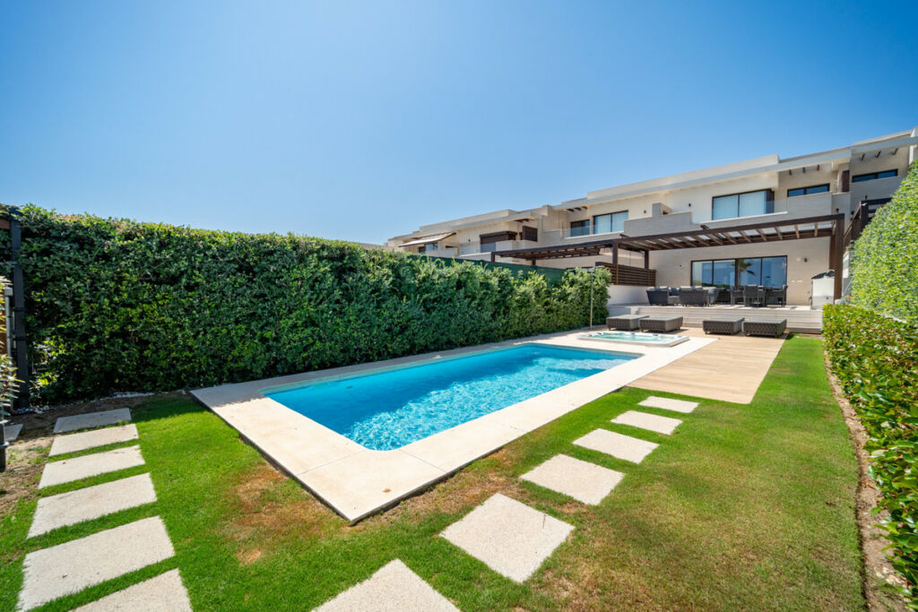 Townhouse Estepona Málaga - image 33