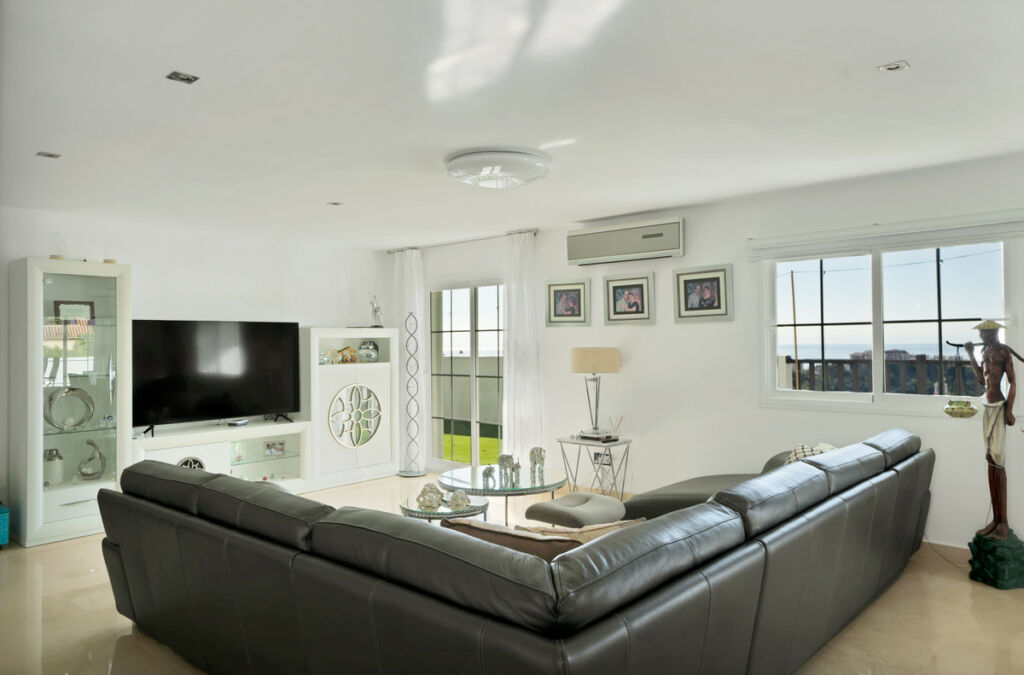 Penthouse Benalmadena Málaga - image 34