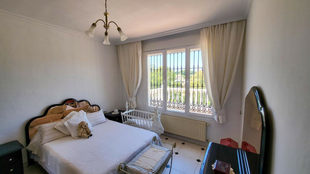 Detached Villa Elviria Málaga - image 32