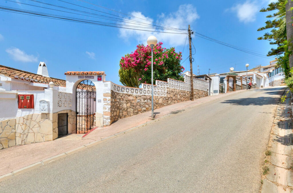Detached Villa Fuengirola Málaga - image 33