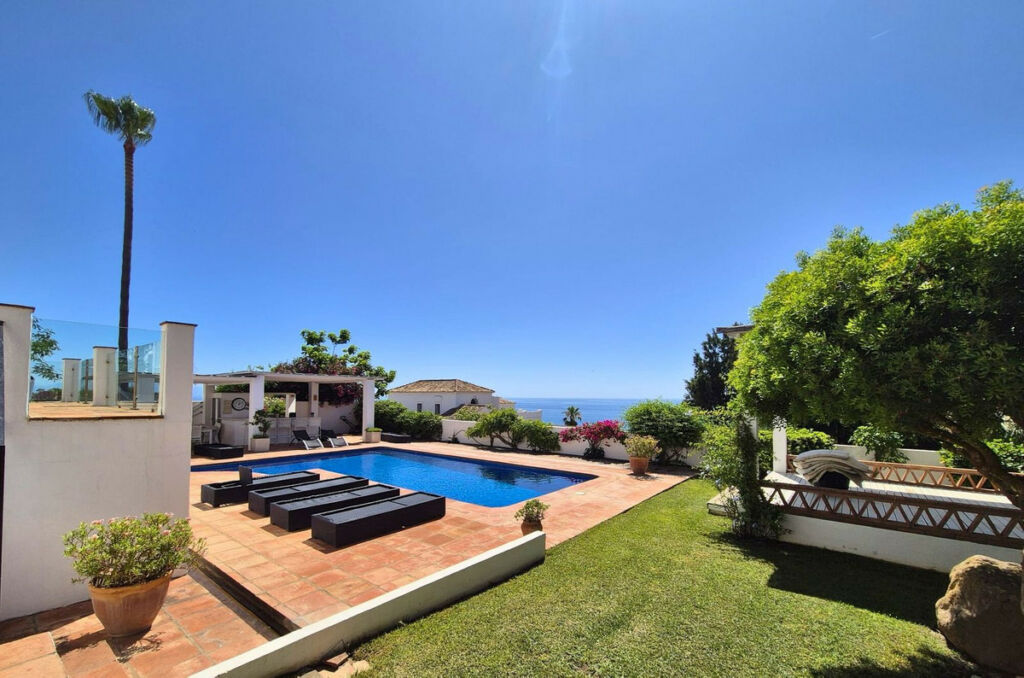 Detached Villa Manilva Málaga - image 33